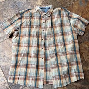 Kuhl Born in the Mountains short sleeve shirt, excellent condition